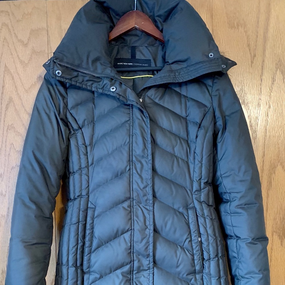 Andrew Marc green down Puffer long coat M